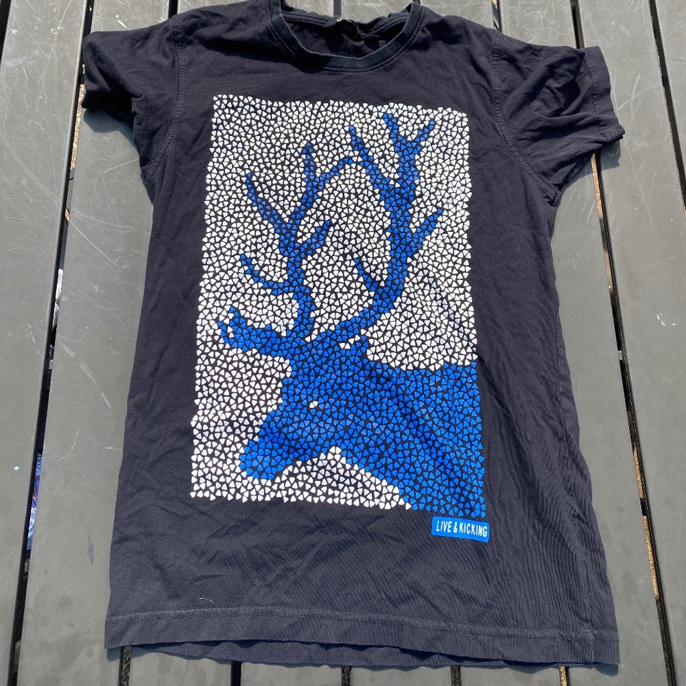 Black tee with blue buck